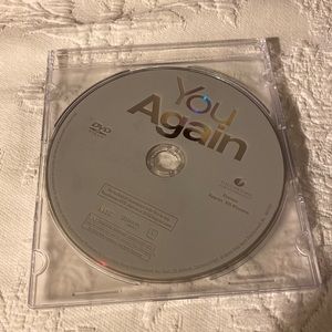 🌼🌿EUC DVD “You Again”. Rated PG No original case🌼🌿